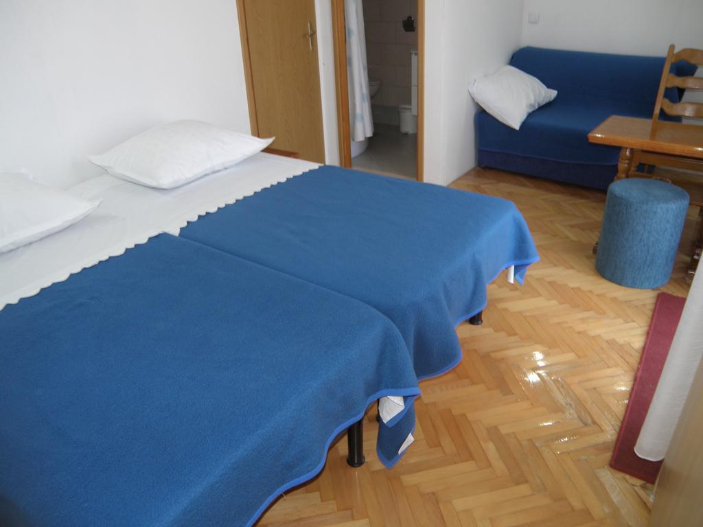 Apartman Kristina Primosten Bagian luar foto